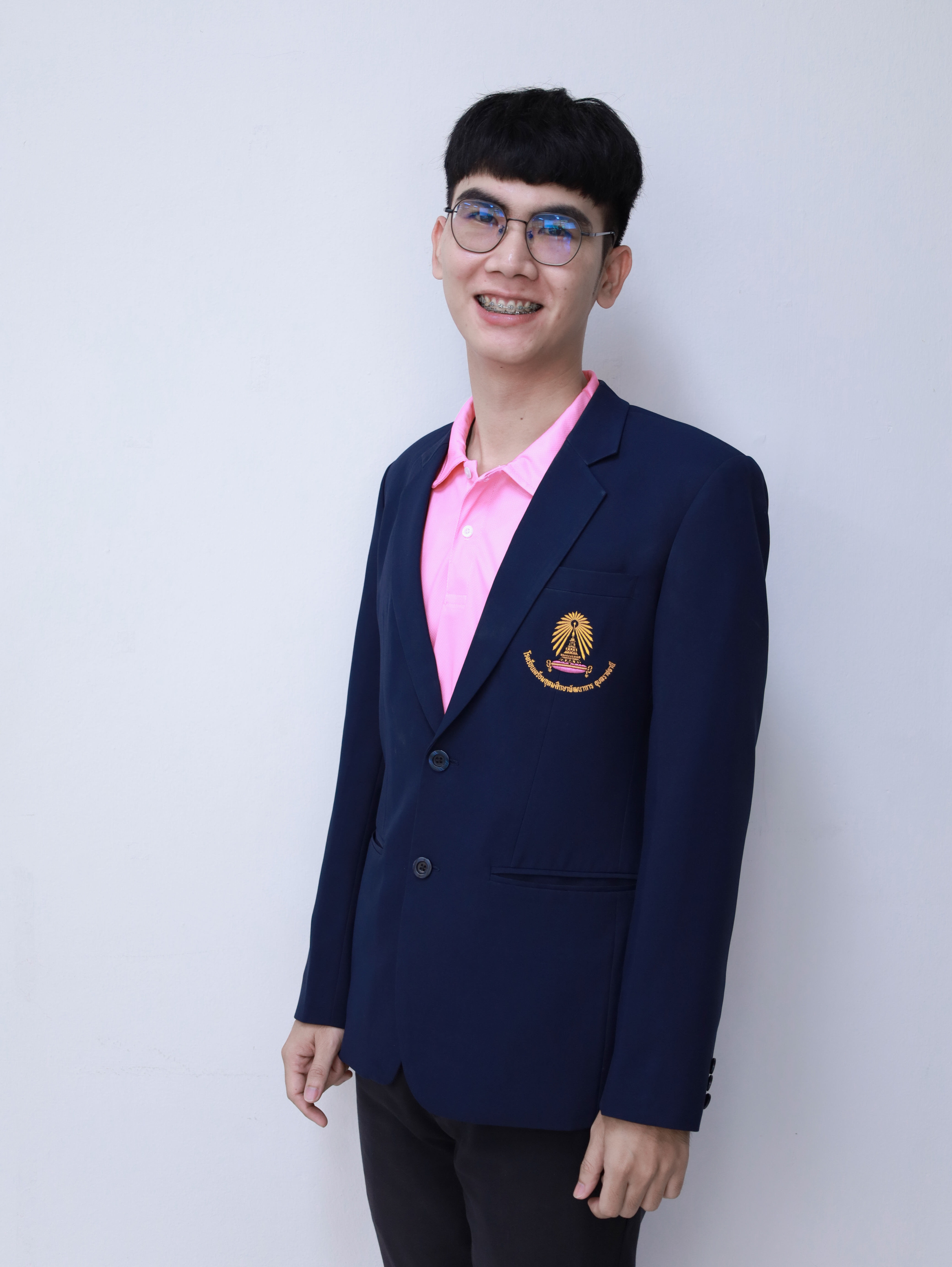 นายอลงกรณ์ เคี่ยนบุ้น